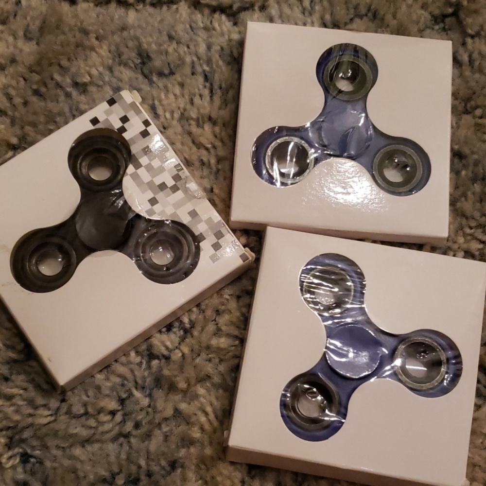 3 NIB SPINNERS
